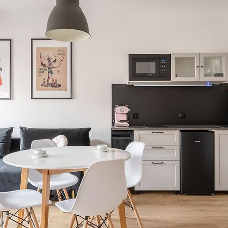 Rentplanet - Apartamenty Cybulskiego II Wroclaw Bagian luar foto