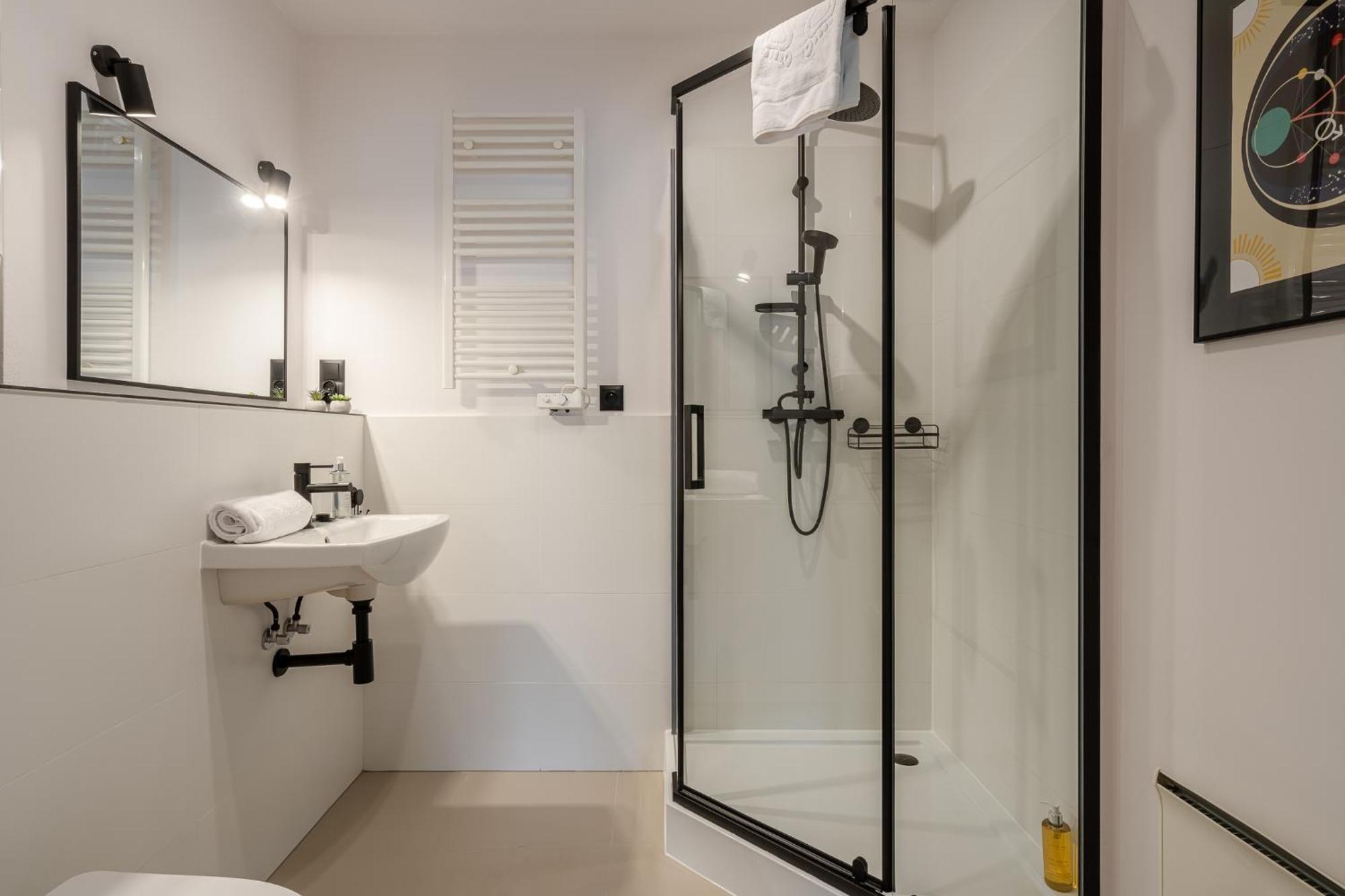 Rentplanet - Apartamenty Cybulskiego II Wroclaw Bagian luar foto