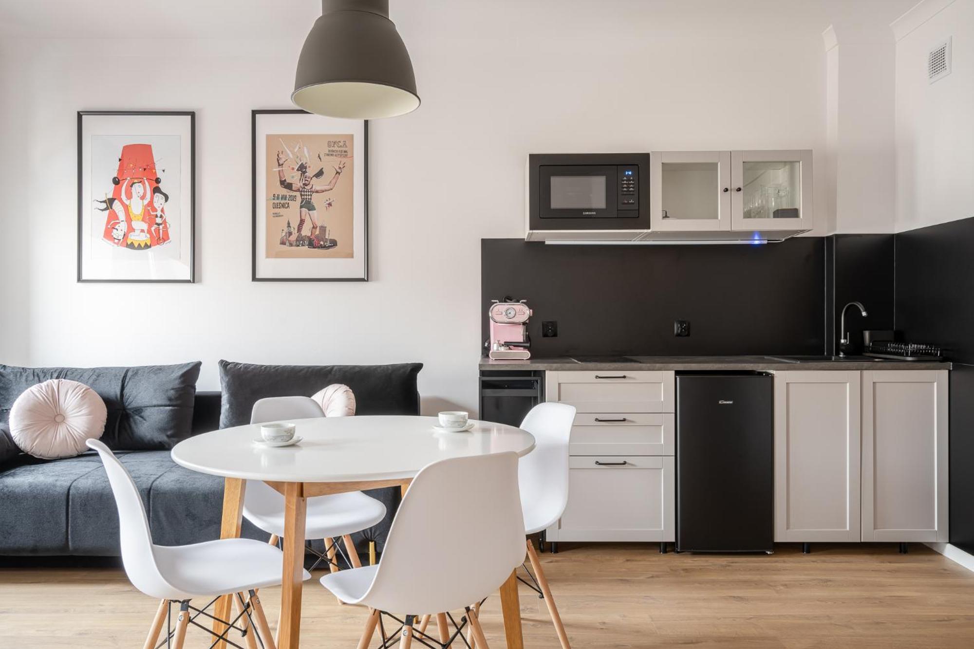 Rentplanet - Apartamenty Cybulskiego II Wroclaw Bagian luar foto
